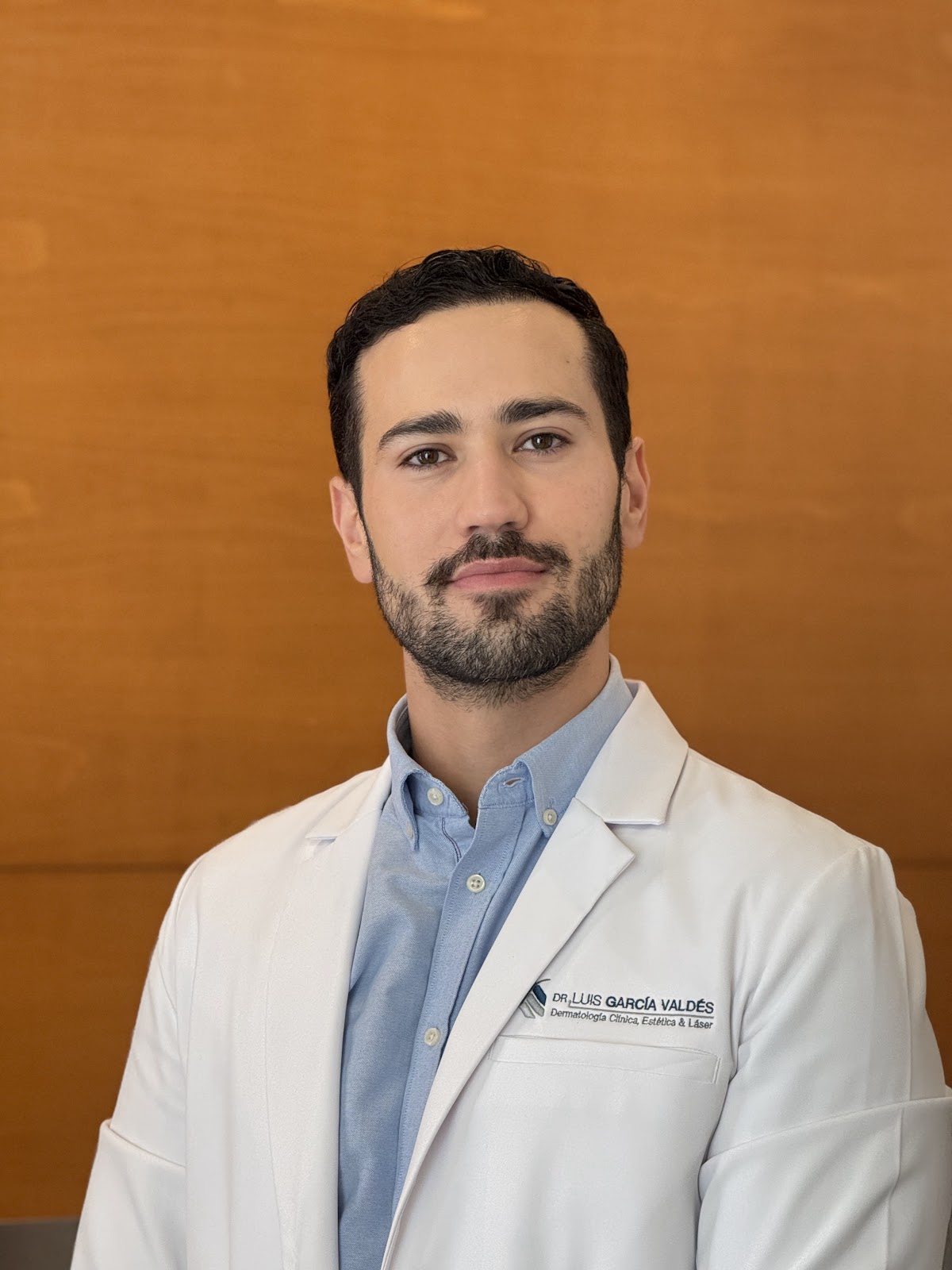 Dr. Luis García Valdés Dermatologo