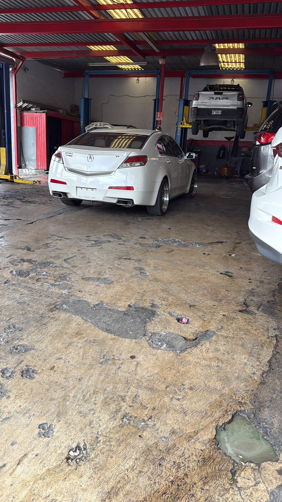 CAM Centro Automotriz Monterrey — foto 3