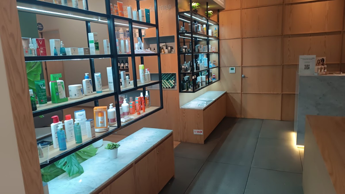 María Linda Juárez (Zona Rosa) - Dermatología y Medicina Estética — foto 3