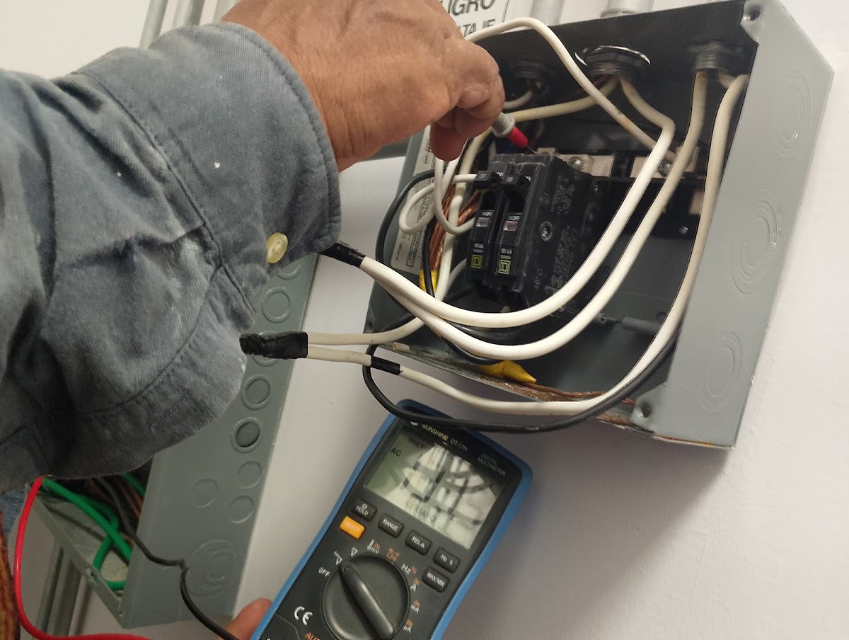 Electricista del Caribe 24 hrs — foto 4