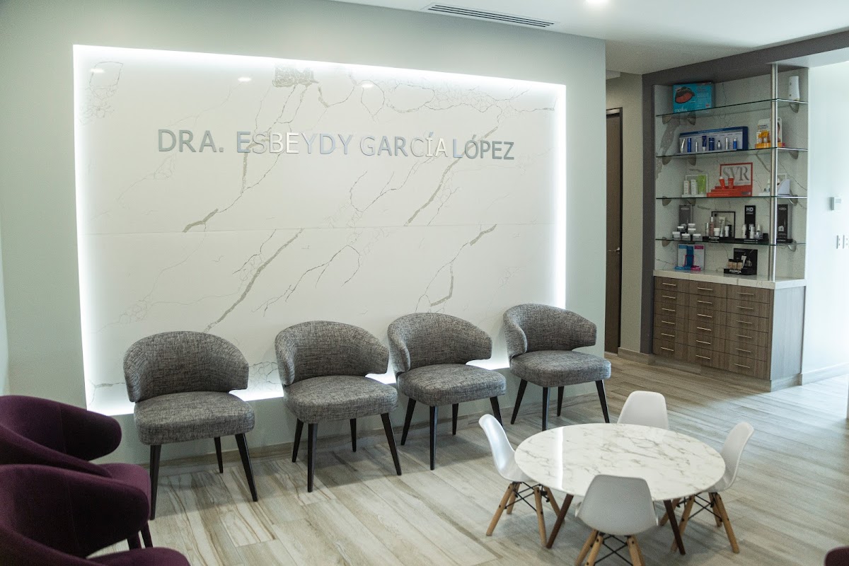 Dra. Esbeydy Garcia Lopez, Dermatólogo — foto 3