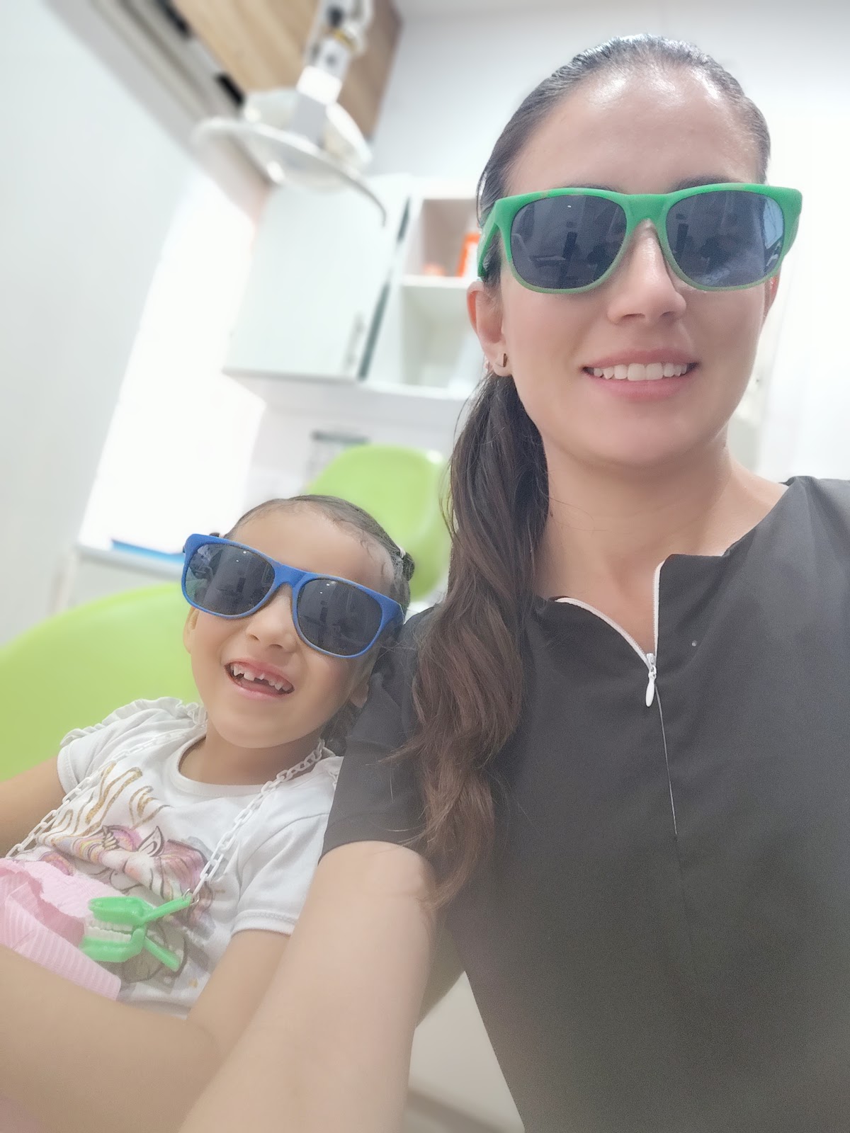 Dra. Arely Quezada Médico Estomatólogo (consultorio Dental) — foto 2