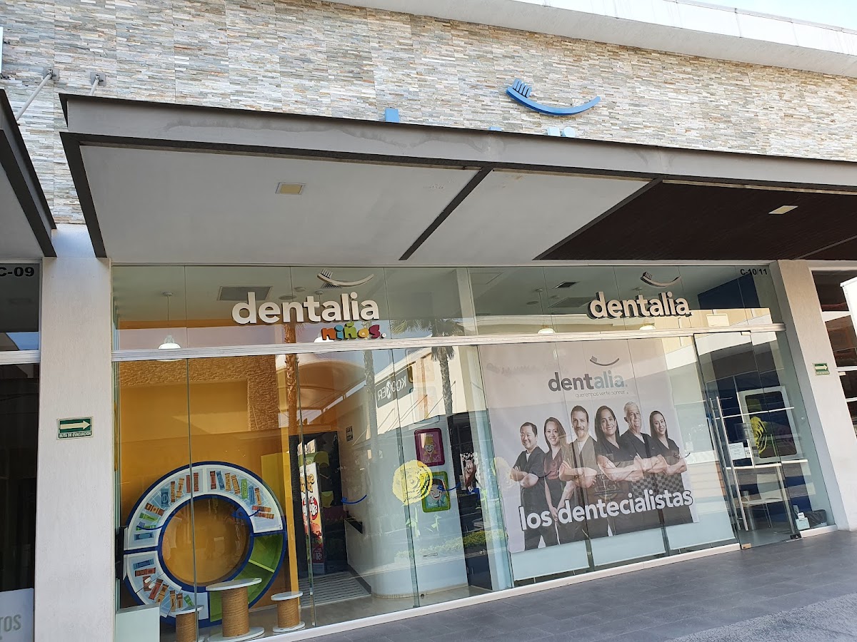 dentalia Real Center | Clínica Dental y Dentistas en Zapopan, Guadalajara — foto 4