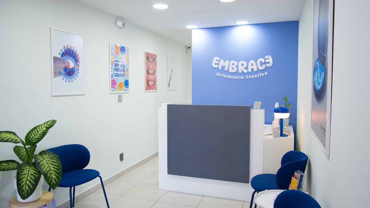 EMBRACE | Ortodoncia Creativa