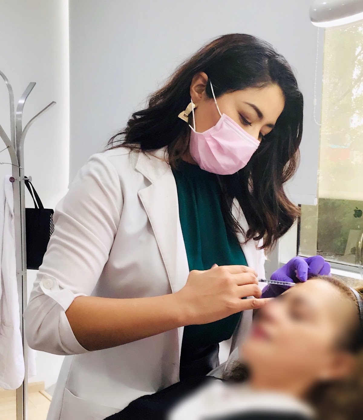 Dra. Rosario Pérez - Dermatóloga