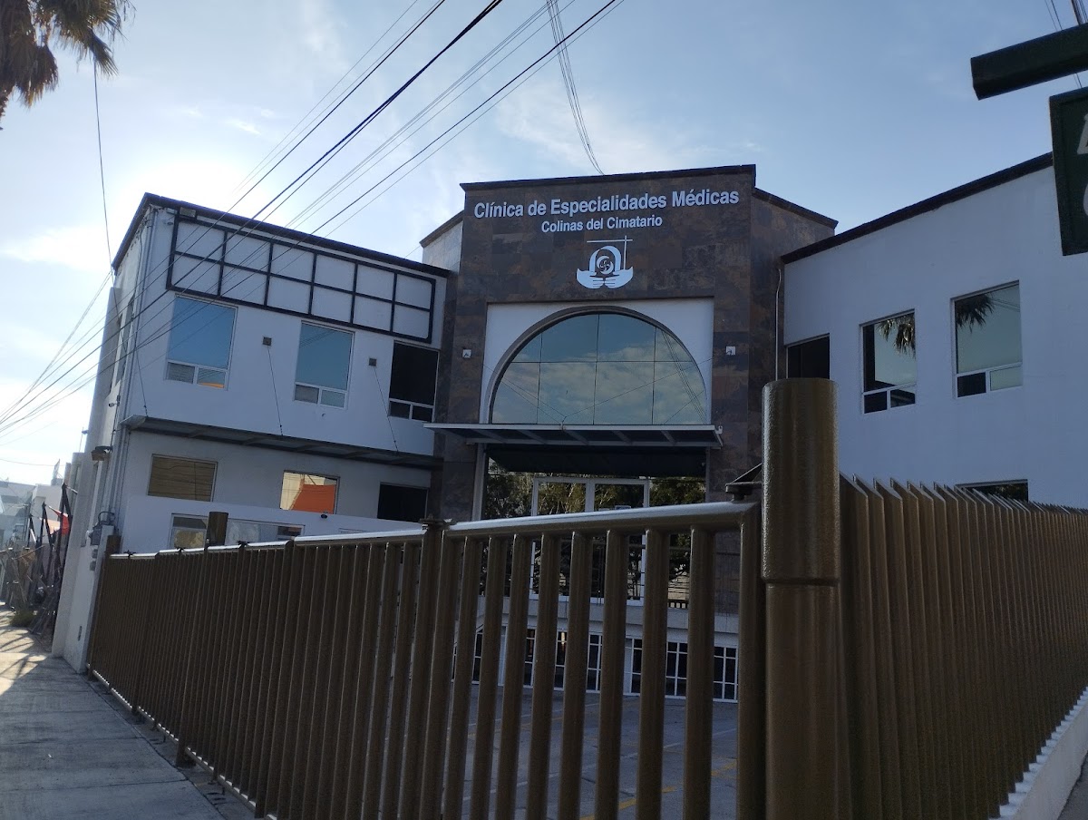 Clínica De Especialidades Médicas Colinas Del Cimatario — foto 2