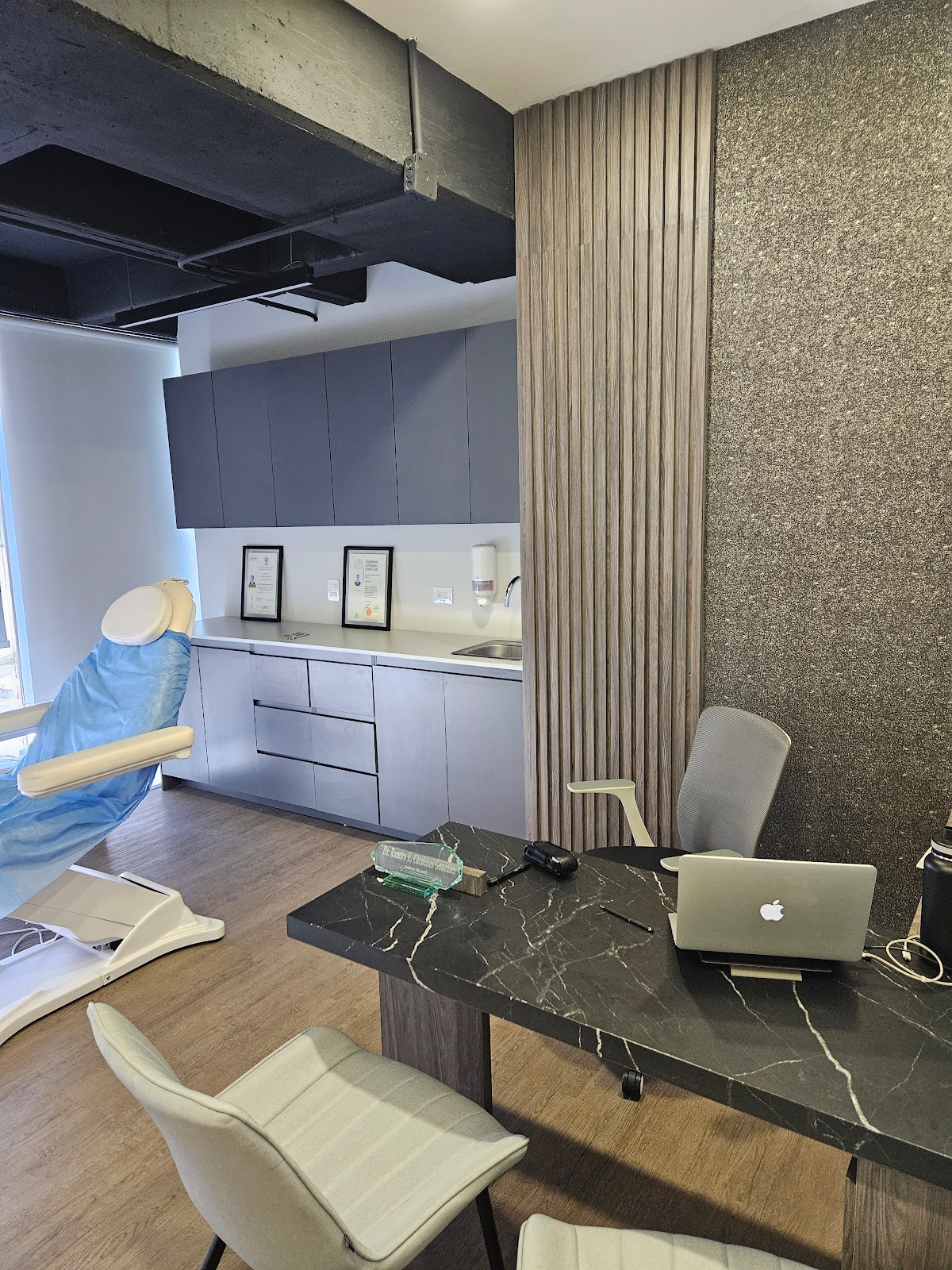 Onskin dermatology