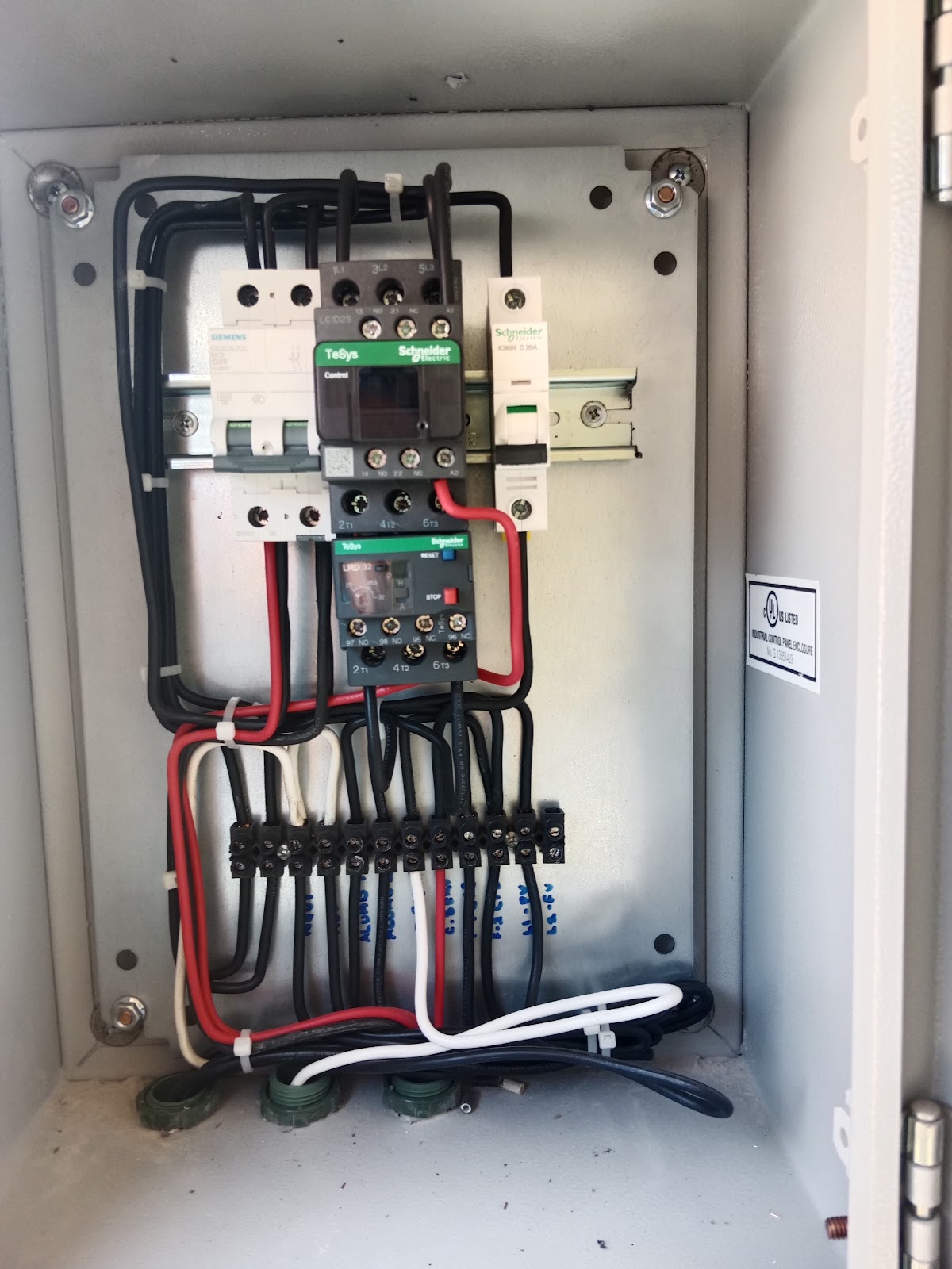 Técnico Electricista