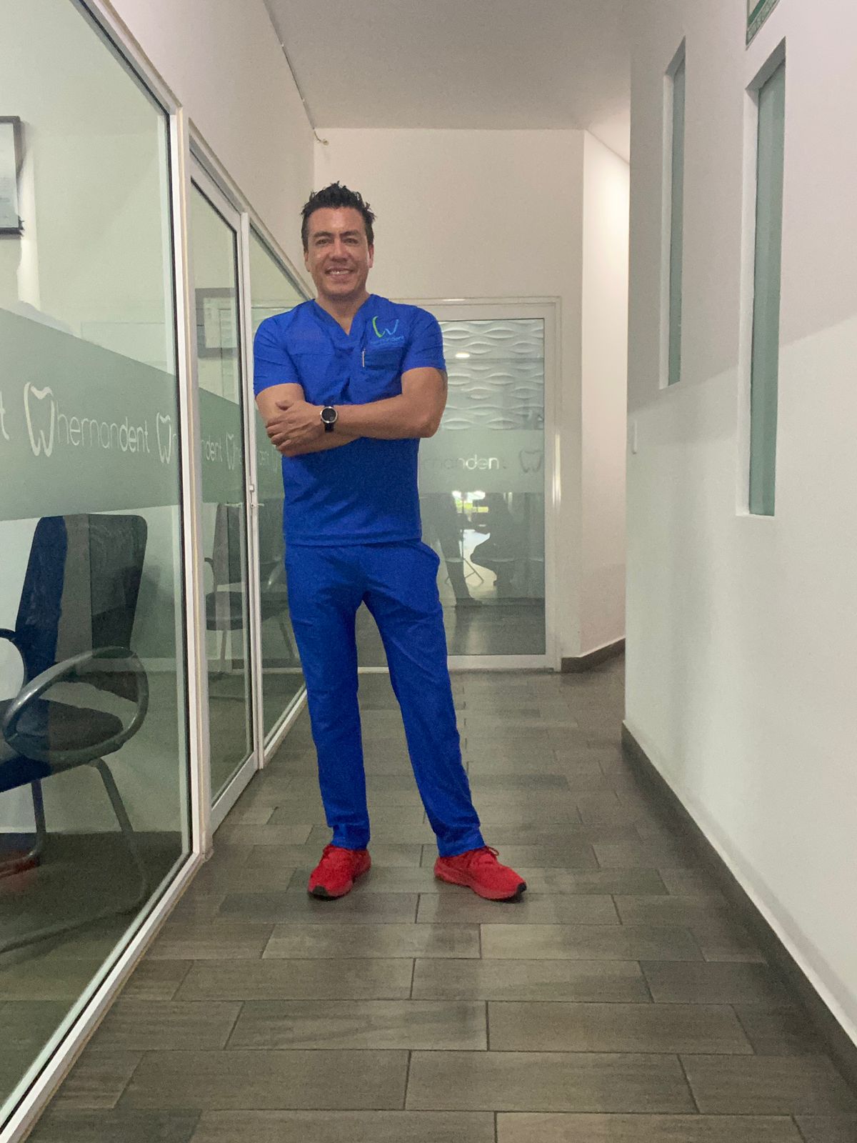 Clínica de especialidades dentales hernandent — foto 3