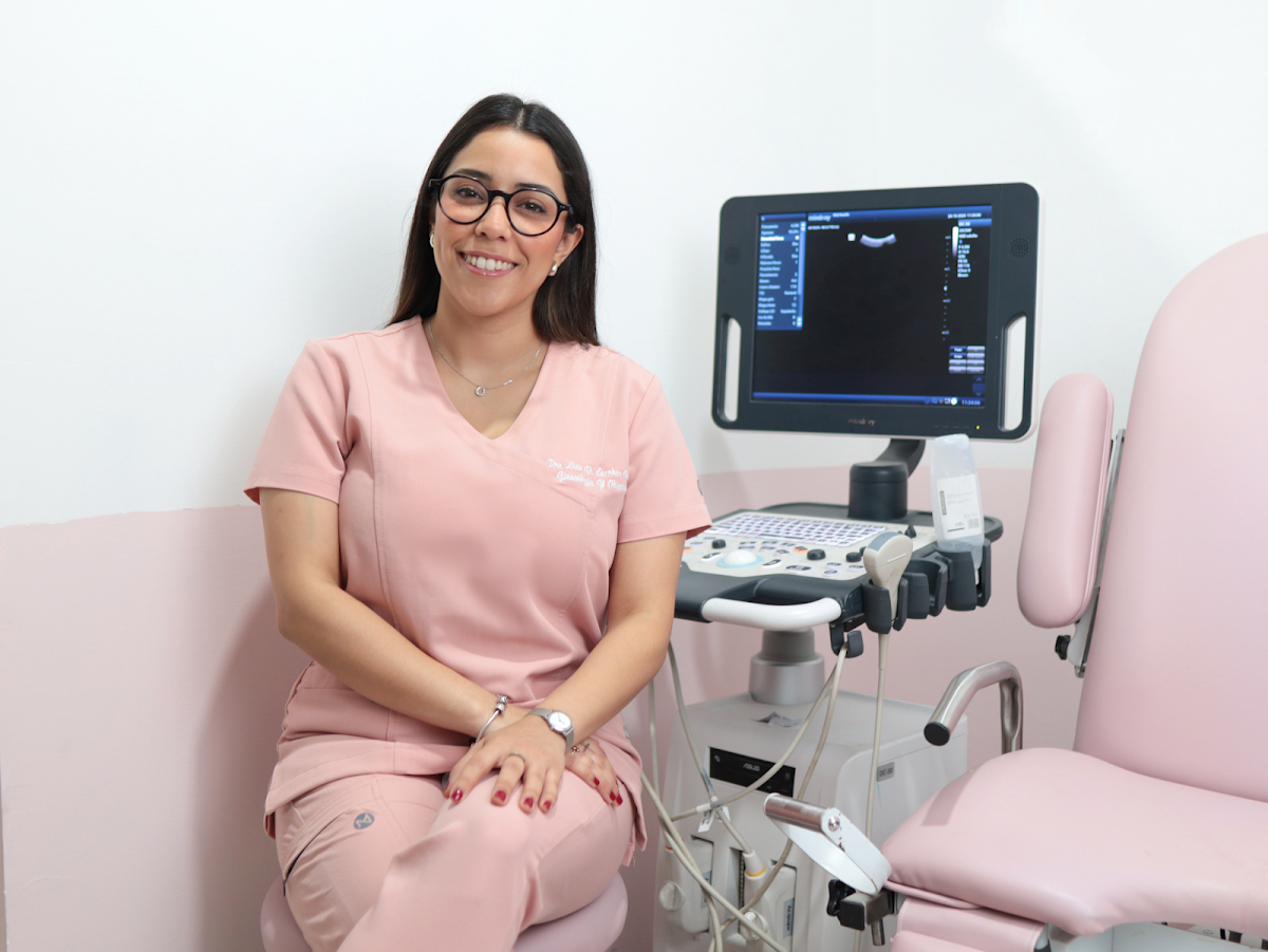 Dra. Lizie Escobar - Ginecóloga en Mérida