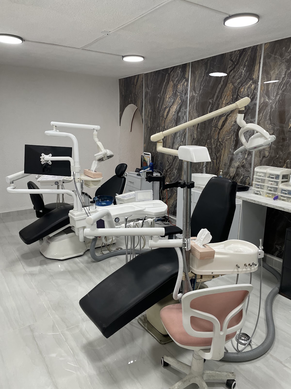 ADC Odontolab Consultorio y laboratorio dental