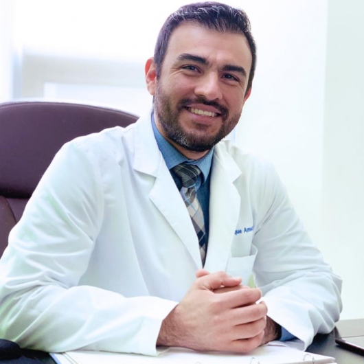 Dr. Luis Enrique Amezquita Vizcarra, Ginecólogo — foto 2