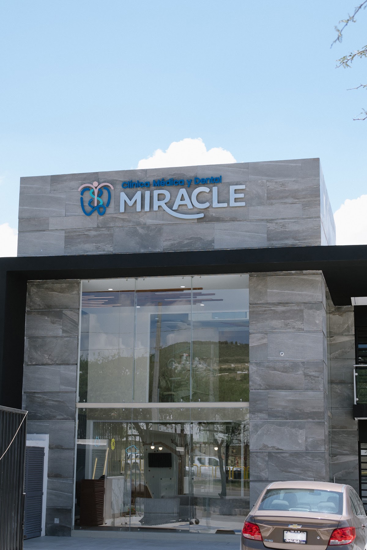 Clínica Médica y Dental Miracle — foto 2