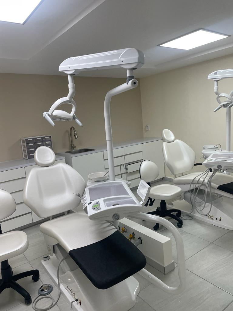 Dentista ER Clinic Ortodoncia & Estética Dental. — foto 4