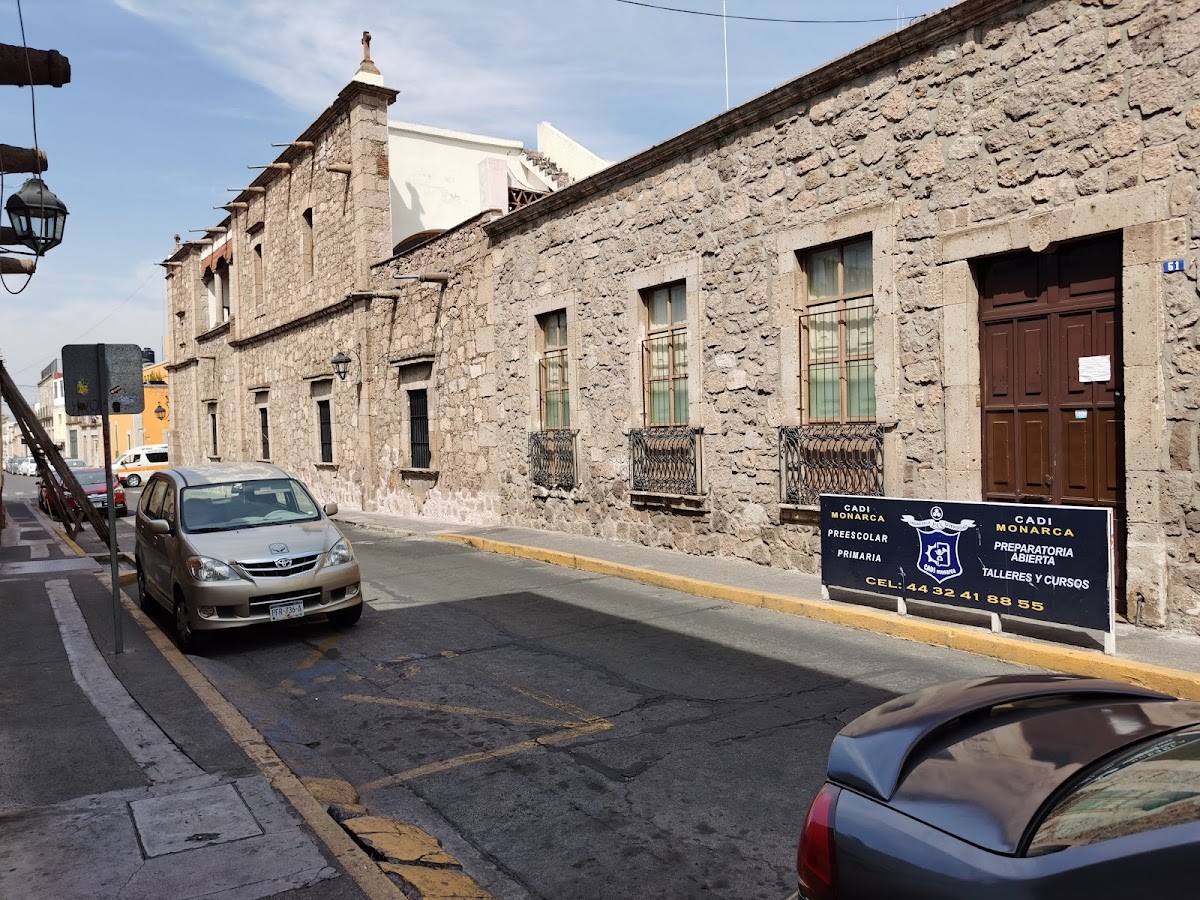C&A. Reparación de celulares, Centro Histórico