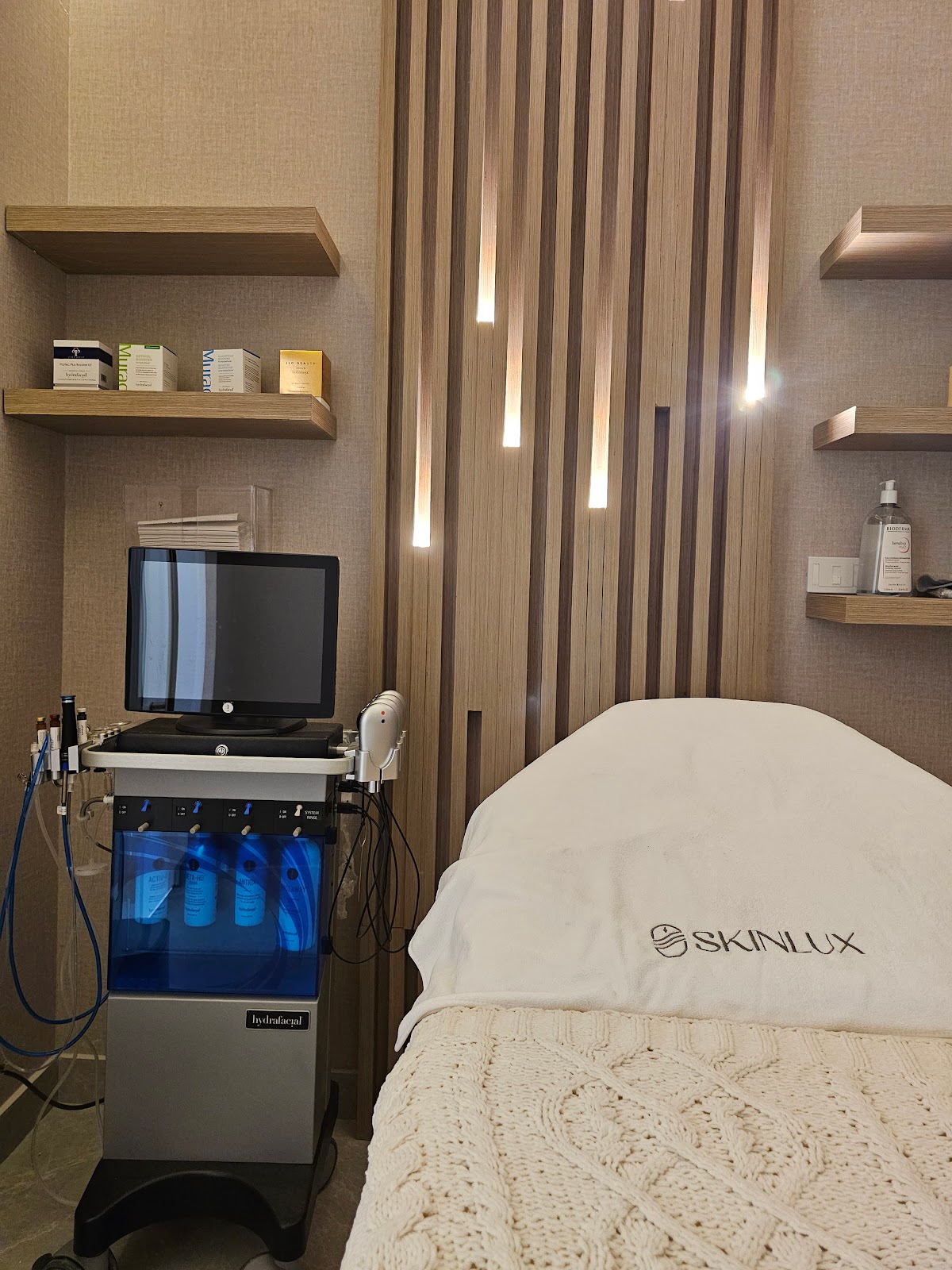 SKINLUX — foto 4