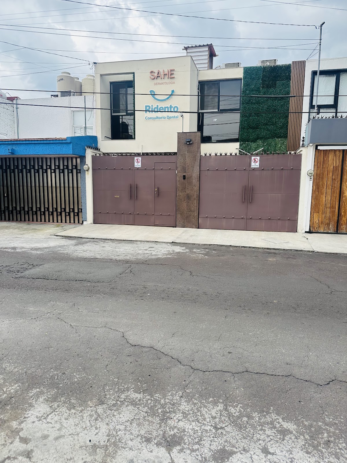 Dra. Sarahí Hernández, Dermatólogo Clínico — foto 2