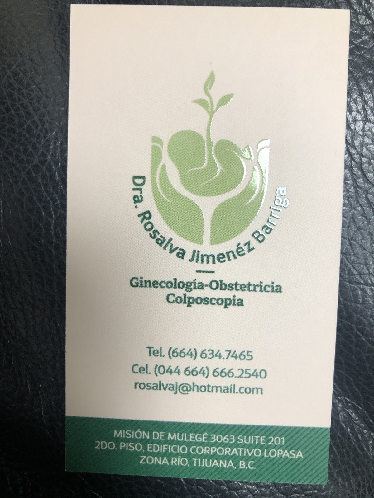 Dra. Rosalva Jímenez Barriga, Ginecólogo