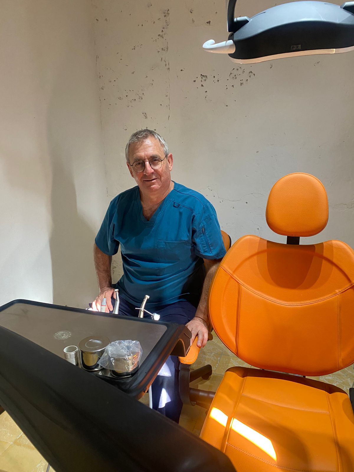 Dr Enrique Sanroman Fitch (Alfident) — foto 2