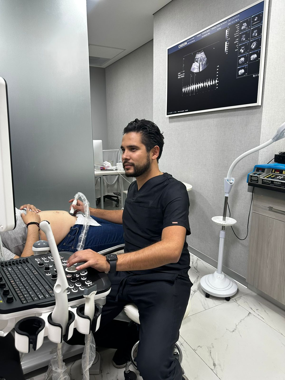 DR. ANDRADE TREJO ALBERTO — foto 4