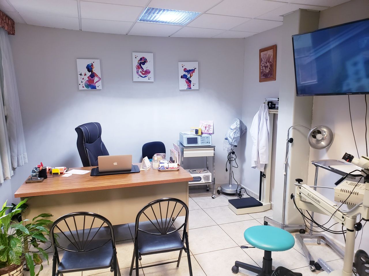 Clinica de Ginecologia Especializada y control del embarazo. ( colposcopia, mama, maternidad, anticoncepción, climaterio , vph mujeres y hombre) — foto 2