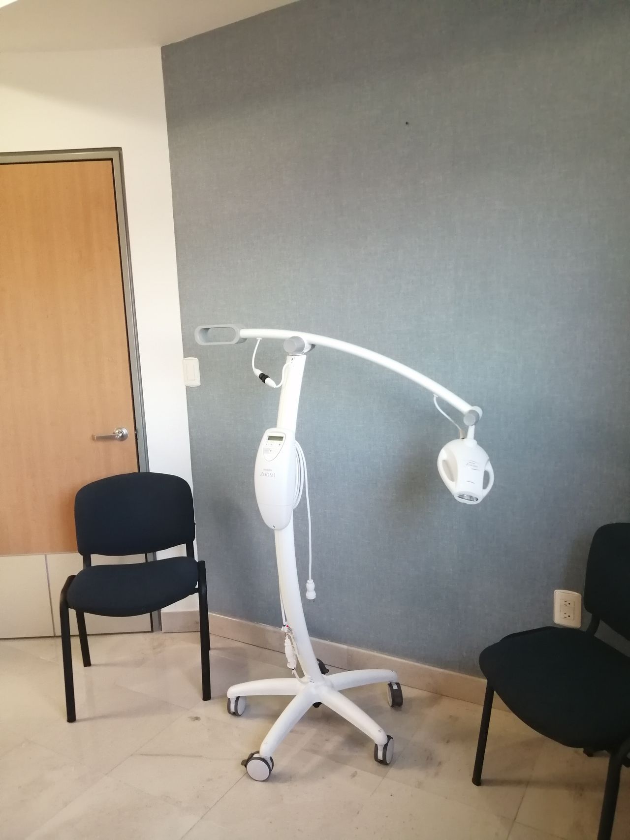 CONSULTORIO DENTAL DR. ENRIQUE FUENTES MERE — foto 4