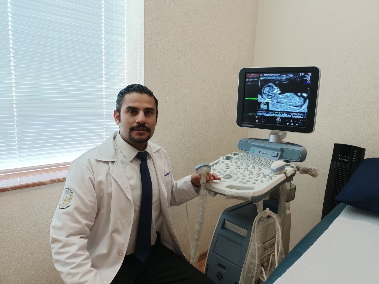 Dr. Rafael Gibran Yrigoyen Carranza — foto 3